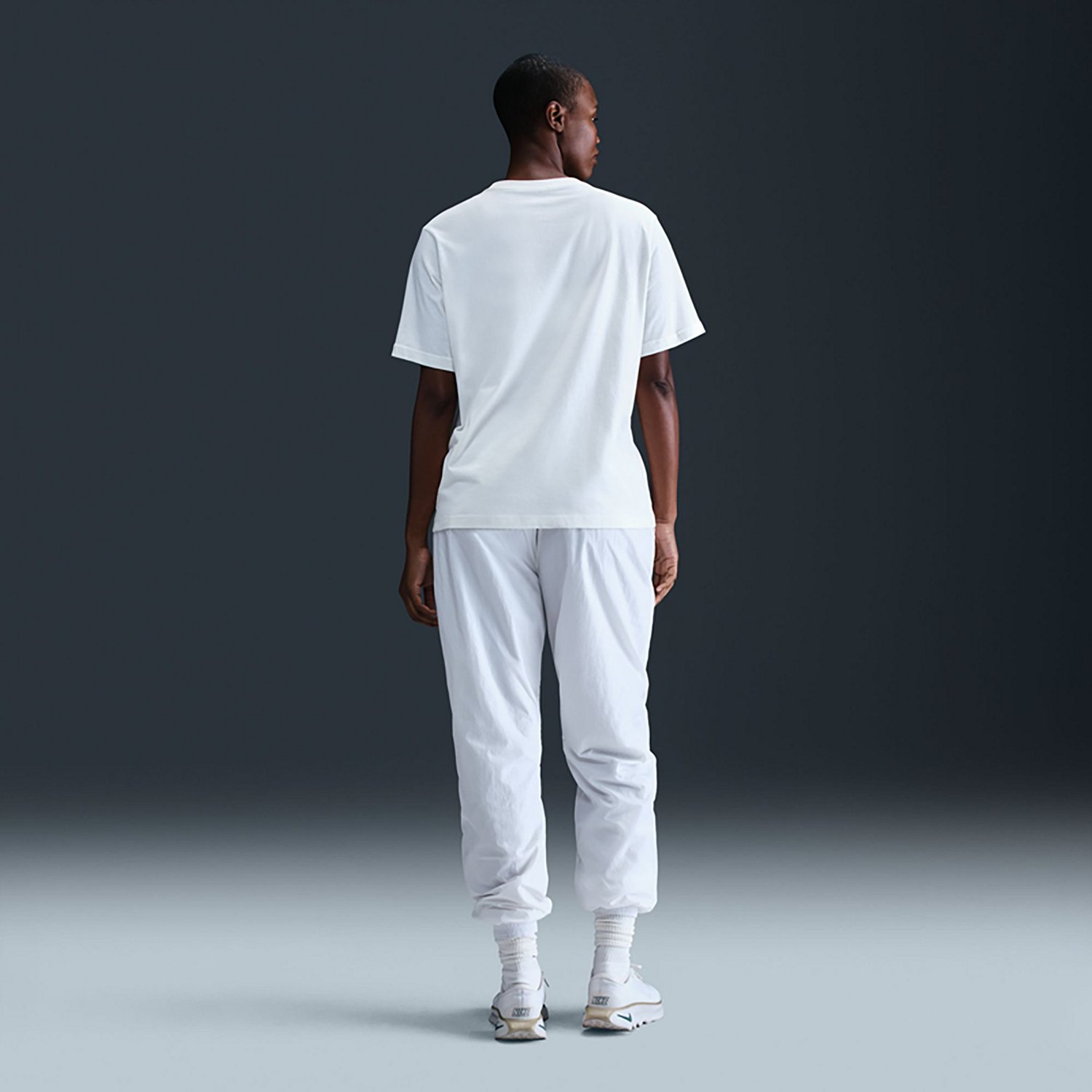 Nike Women's NSW Essential BF LBR Short Sleeve Shirt - view number 2