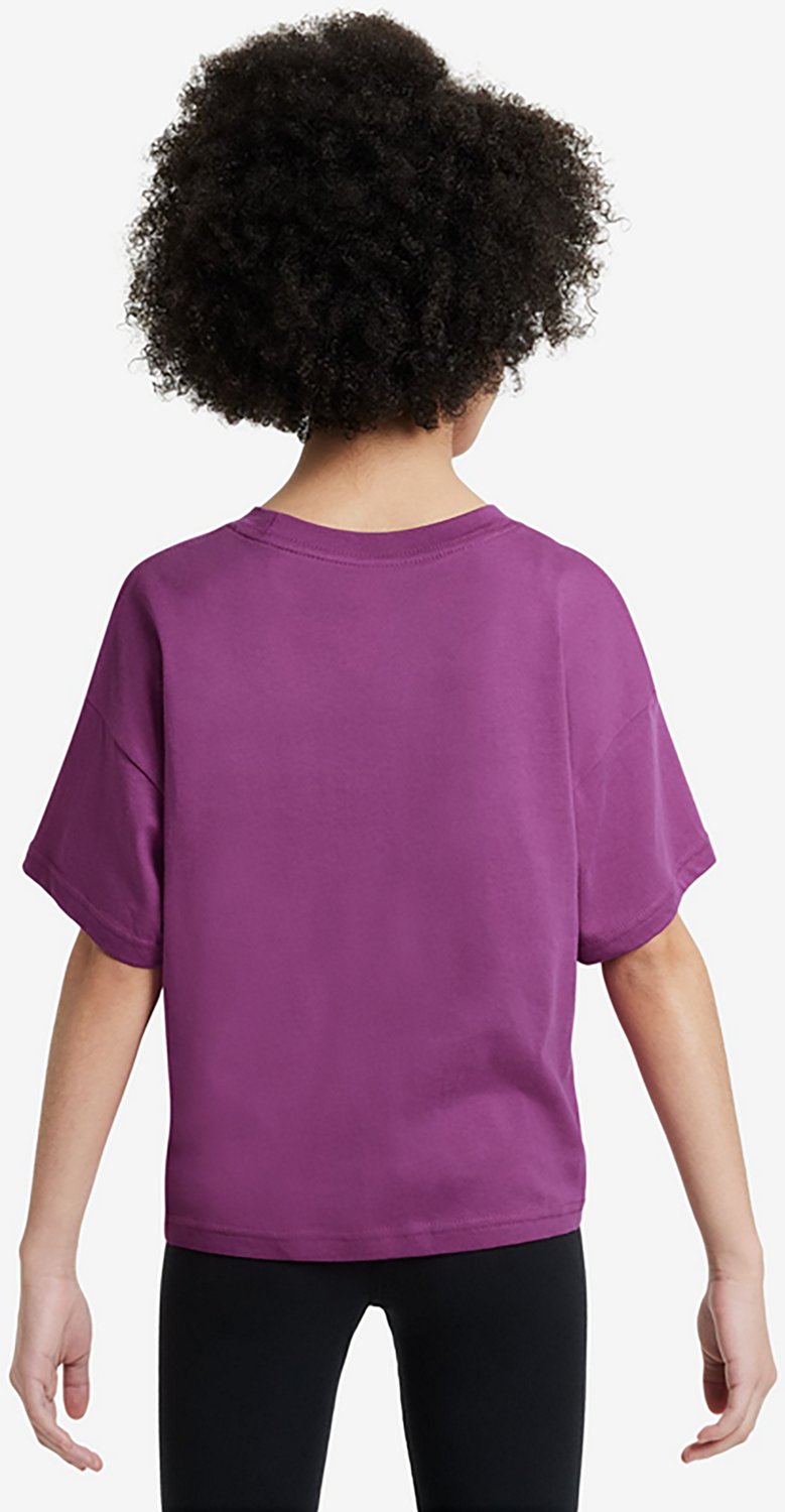 Nike Girls' Sportswear Essential Boxy Short Sleeve T-shirt - view number 2