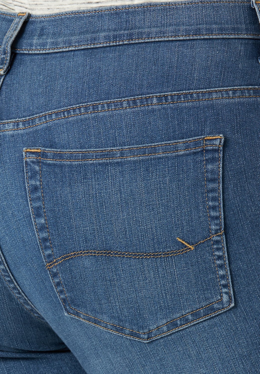 Lee Women's Relaxed Fit Plus Size Capri Pants - view number 3