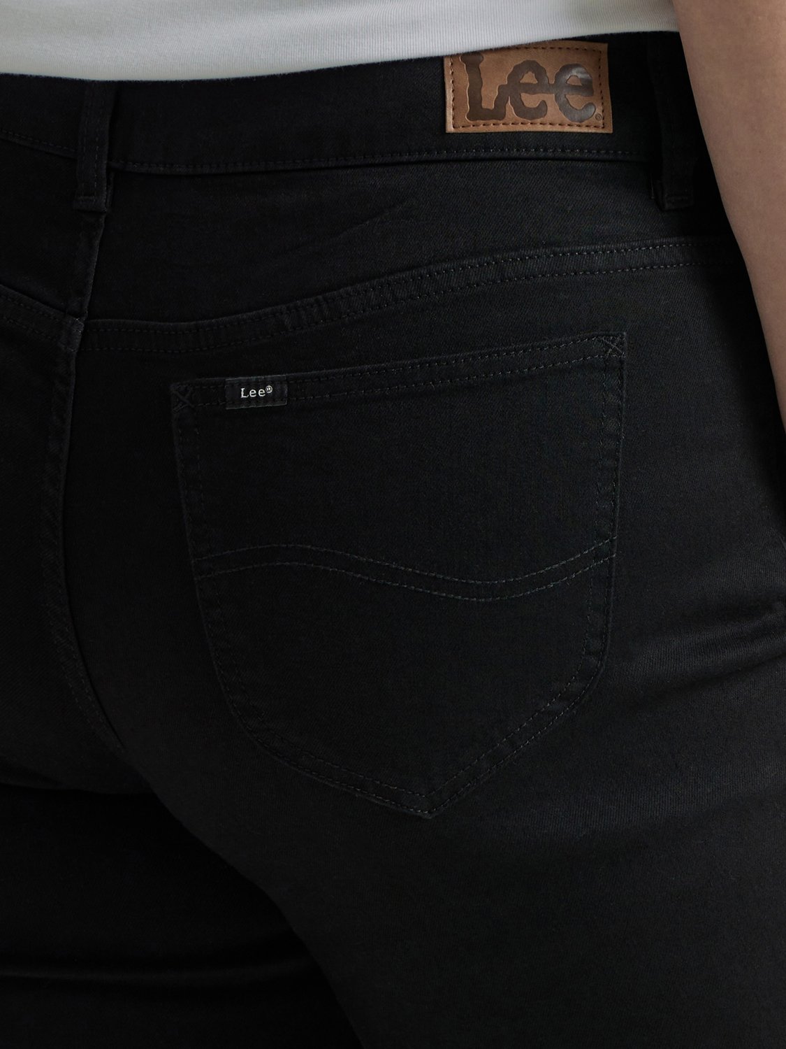 Lee Women's Legendary Straight Leg Plus Size Jeans - view number 3