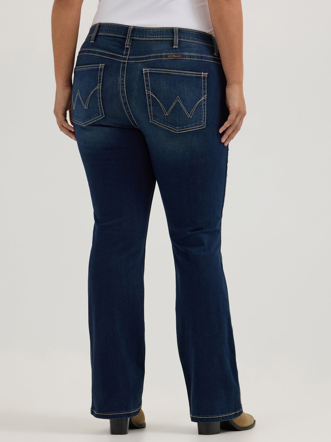 Wrangler Women's Ultimate Riding Q-Baby Plus Size Jeans - view number 2