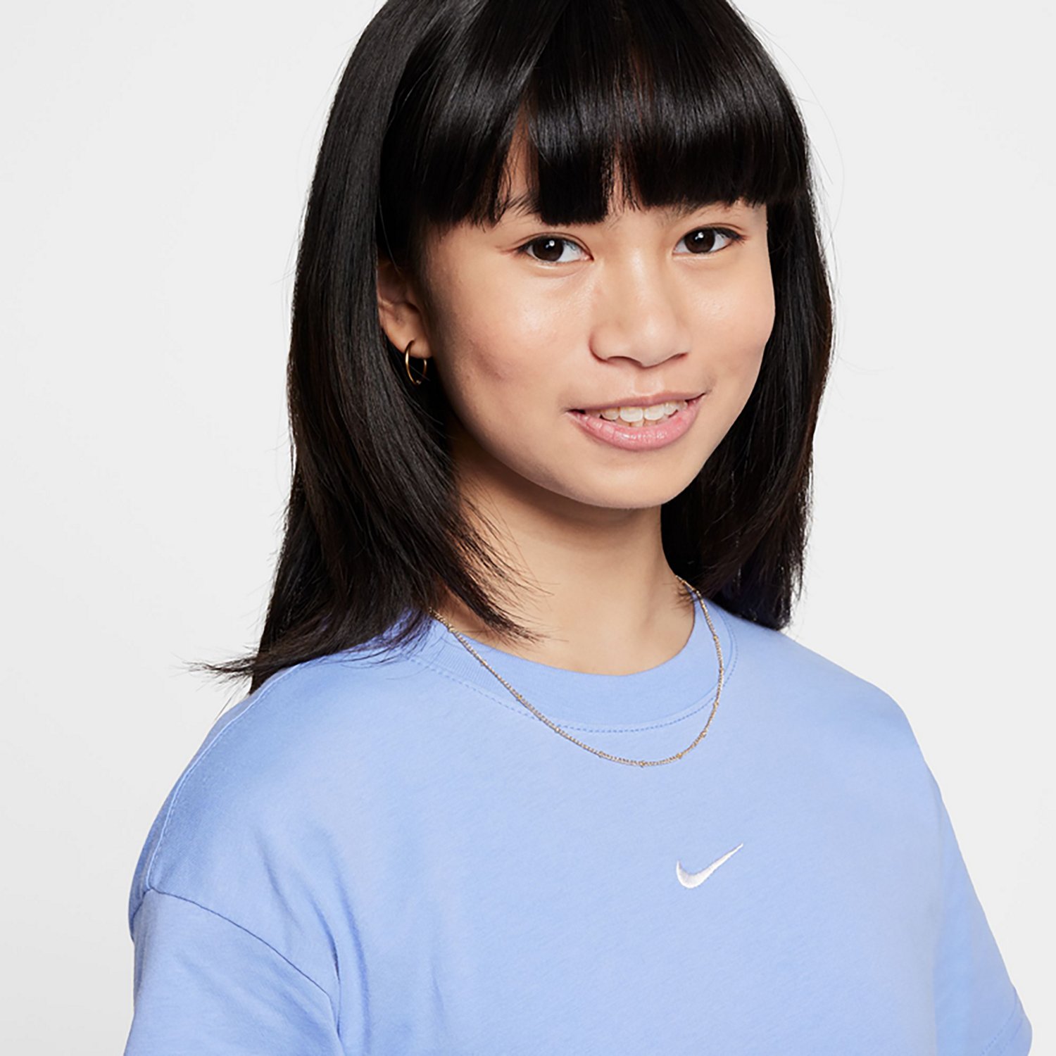 Nike Girls' Sportswear Essential Boxy Short Sleeve T-shirt - view number 3