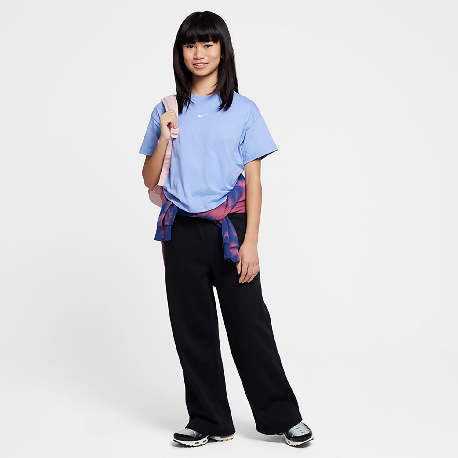 Nike Girls' Sportswear Essential Boxy Short Sleeve T-shirt - view number 5