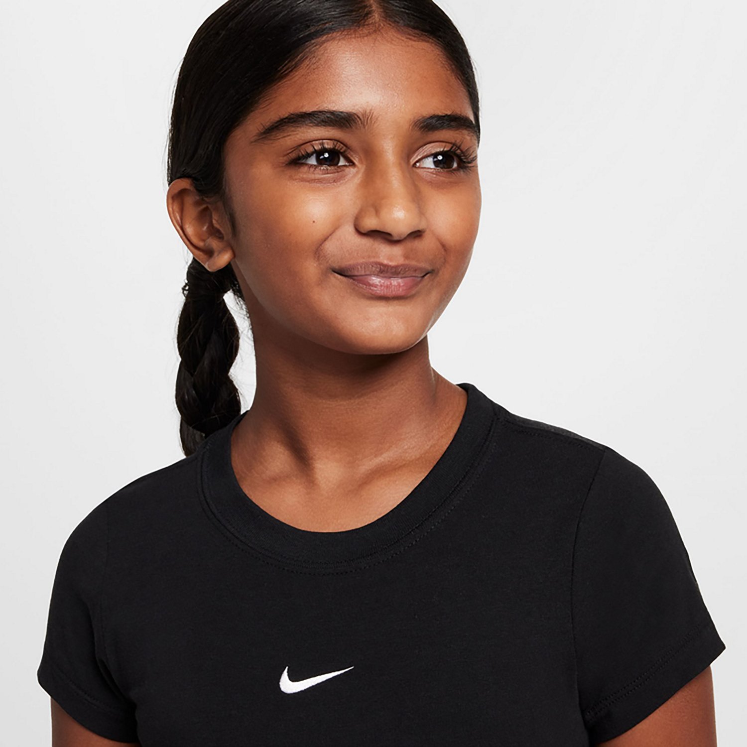 Nike Sportswear Girls' Big Kids Cropped T-Shirt - view number 3