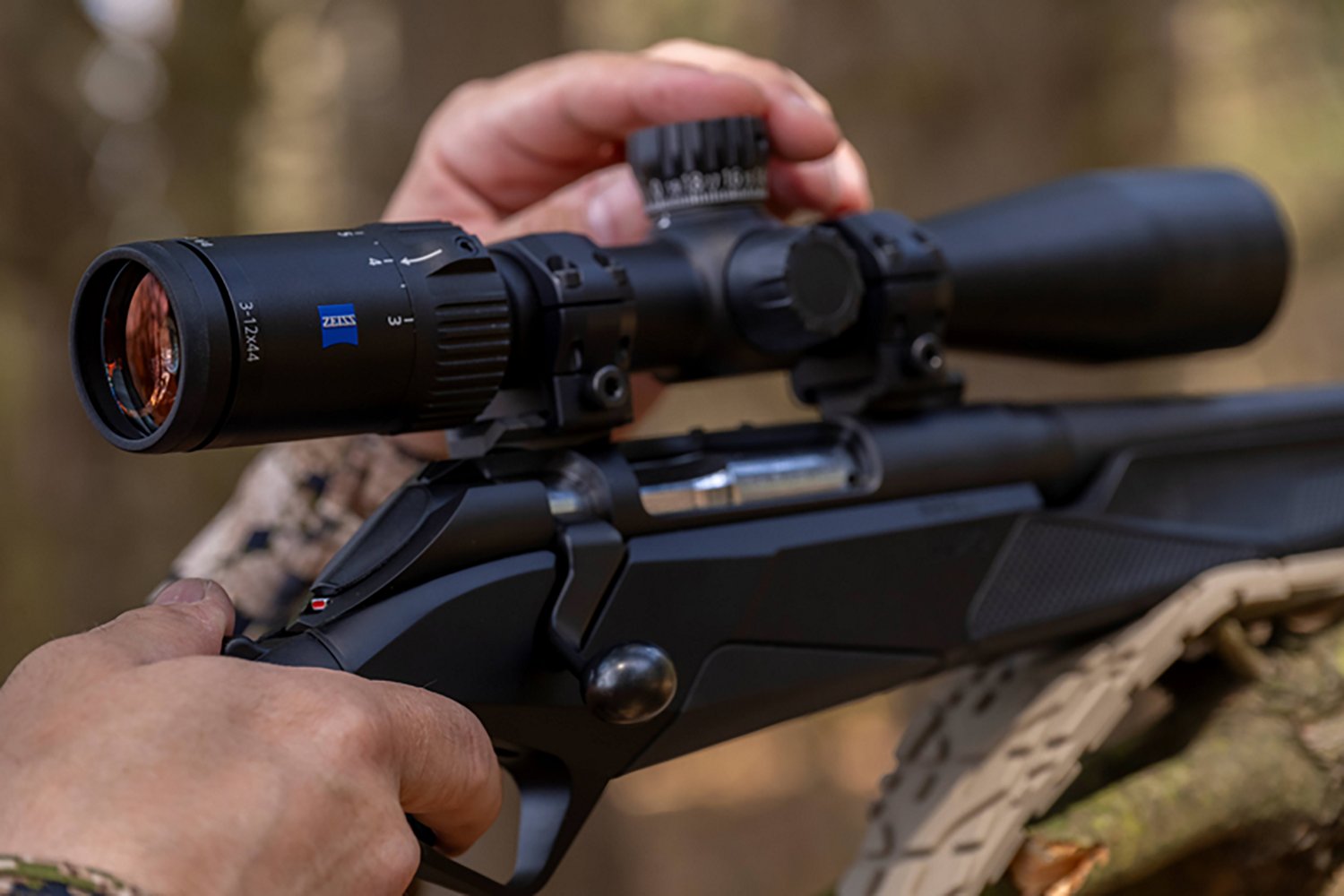 Zeiss Conquest V4 3-12 x 44 mm Riflescope with Z-Plex Reticle