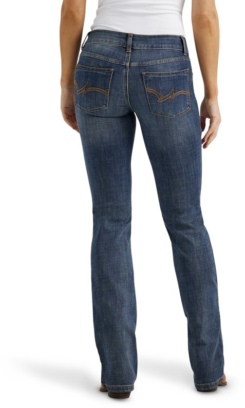 Wrangler Women's Essential Mid-Rise Bootcut Regular Fit Jeans - view number 2
