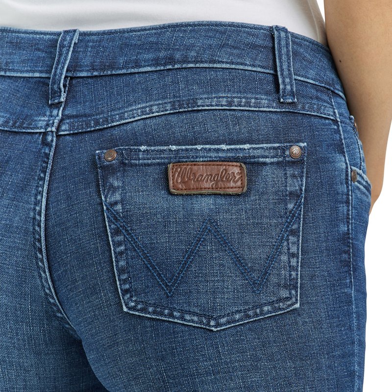 Wrangler Women's Retro Mae Trouser Relaxed Fit Jeans - view number 5