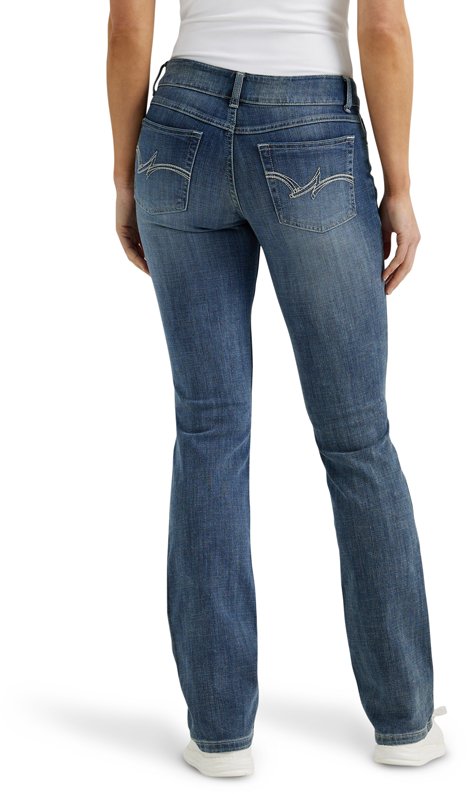 Wrangler Women's Essential Mid-Rise Straight Fit Jeans - view number 2