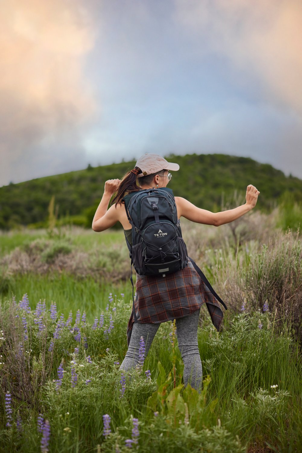 Teton Oasis 22L Hydration Day Pack - view number 6