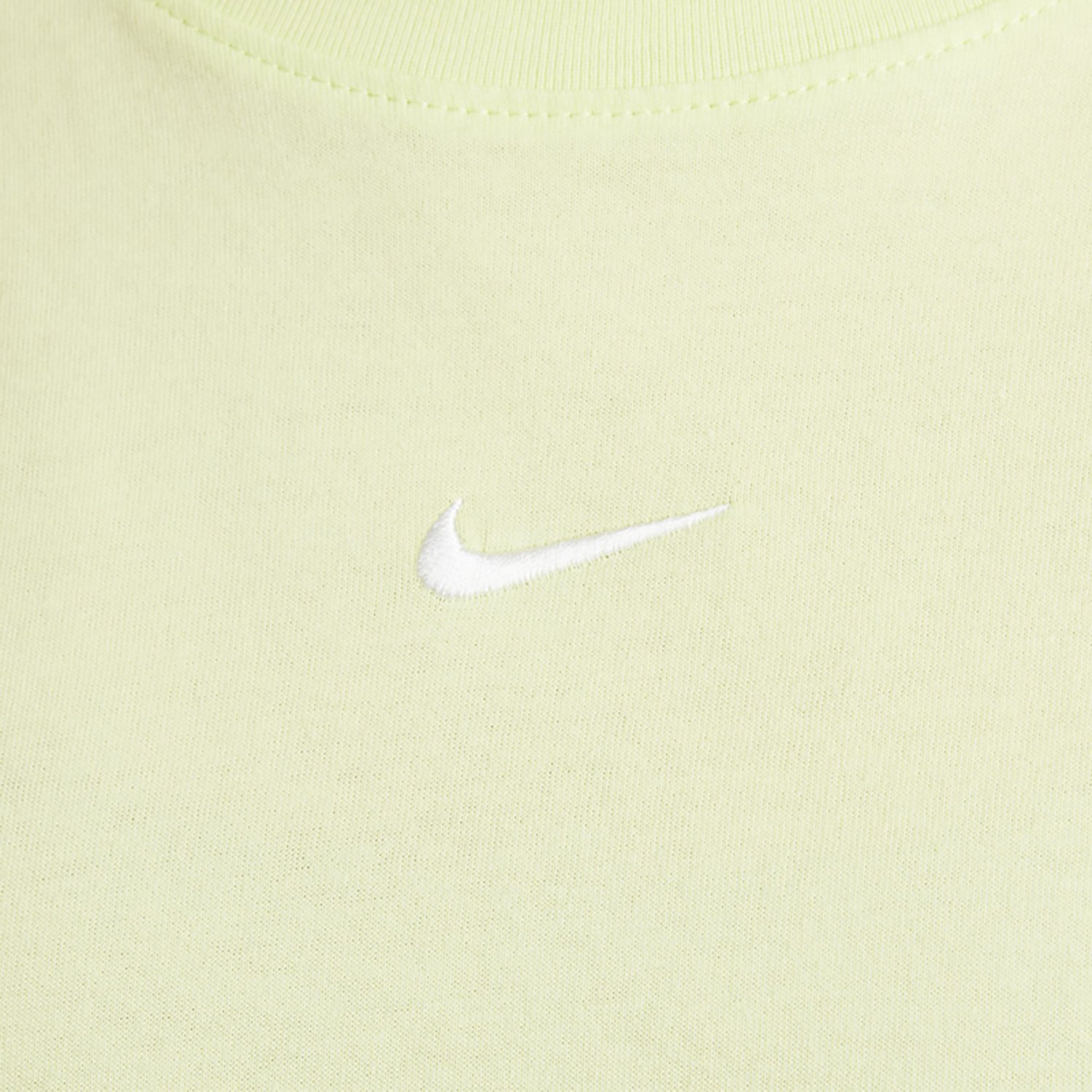 Nike Girls' Sportswear Essential Boxy Short Sleeve T-shirt - view number 4