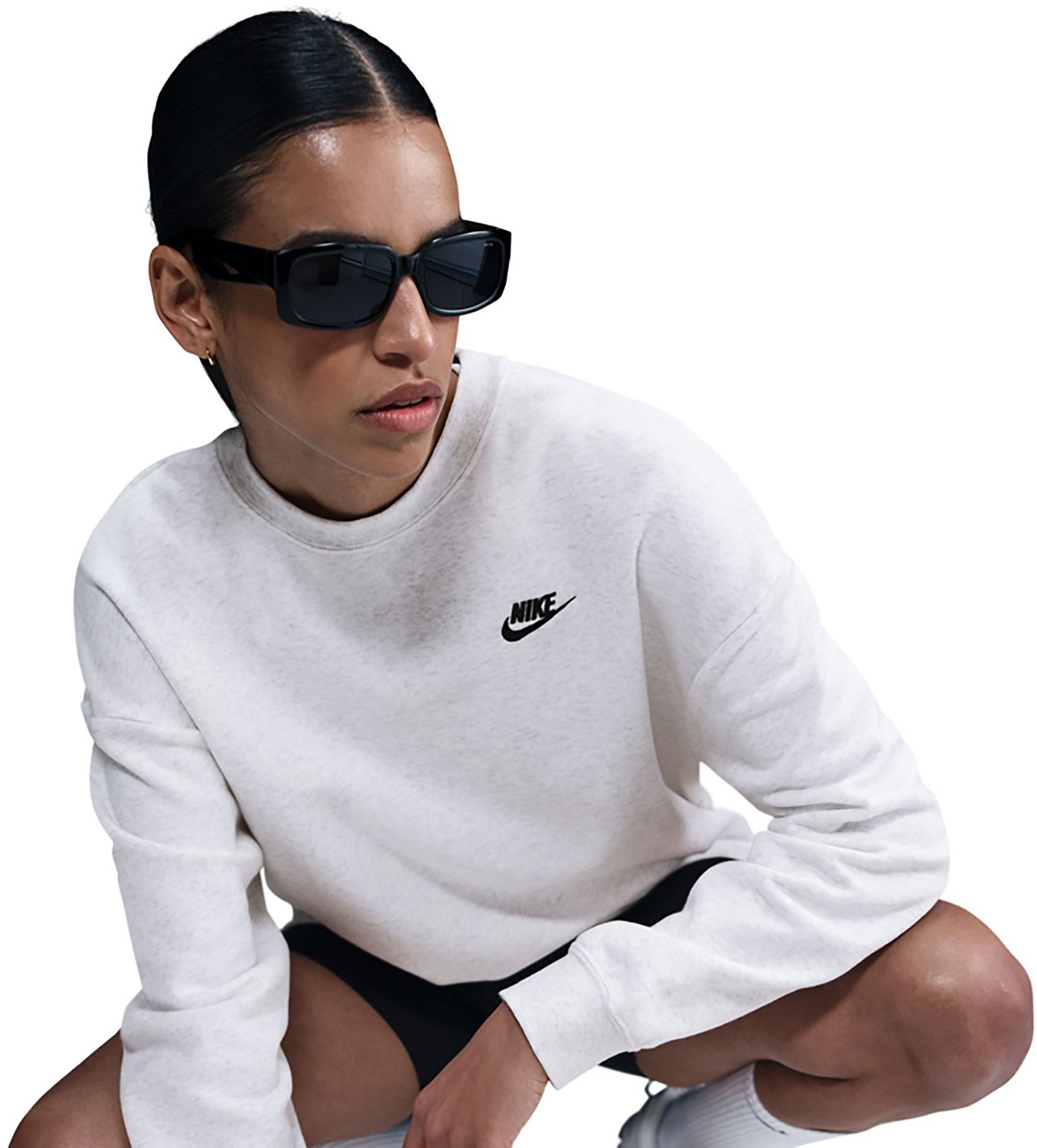 Nike Women's Sportswear Clube Fleece Loose Crew-Neck Sweatshirt - view number 5