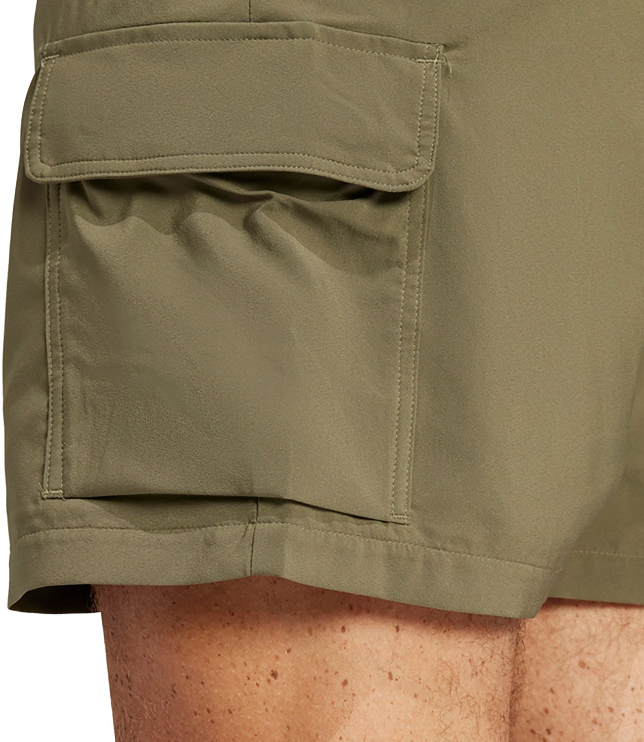 adidas Men's Essentials Small logo Cargo Chelsea Shorts 7 in - view number 4