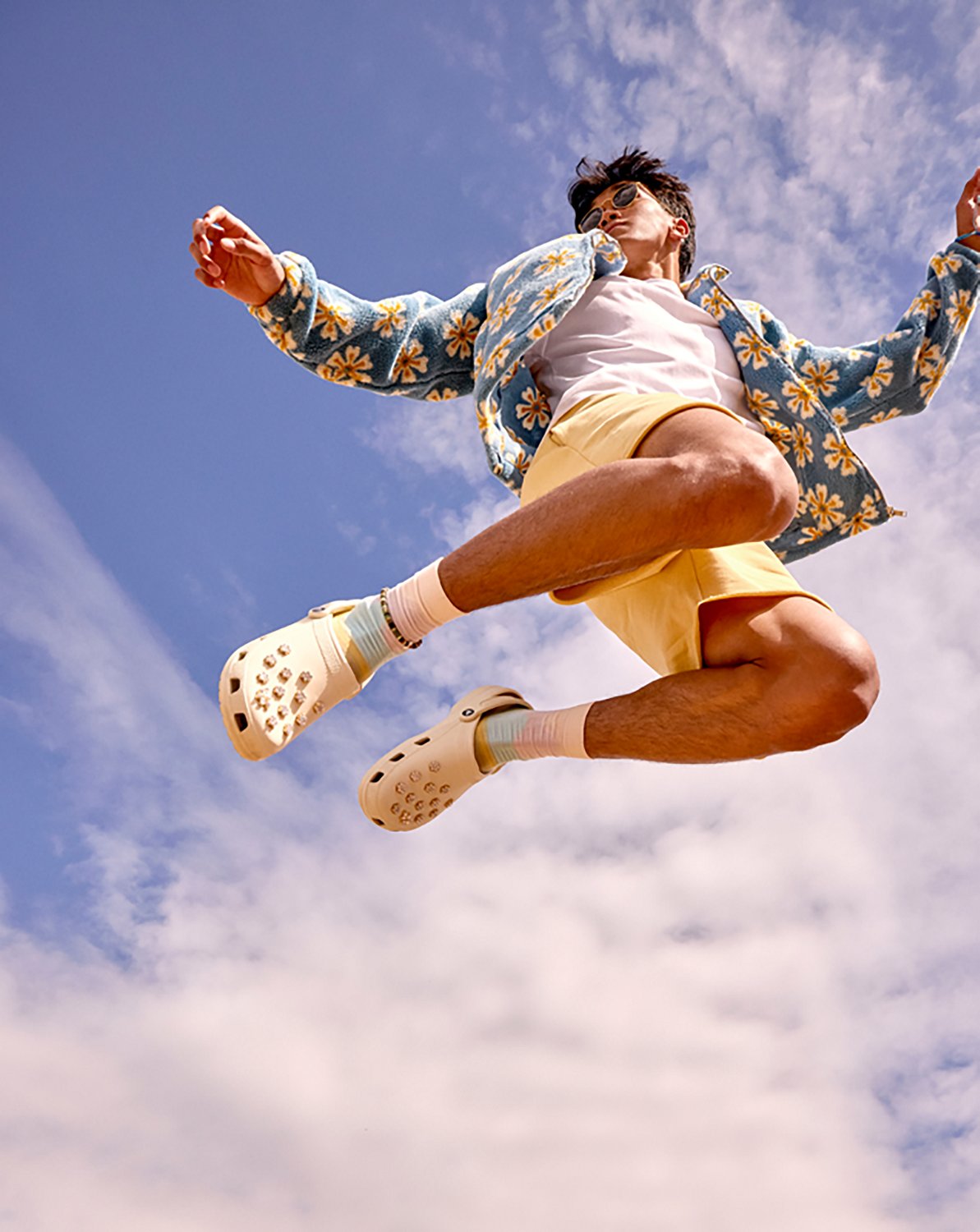 Crocs Adults' Classic Solid Clogs - view number 8