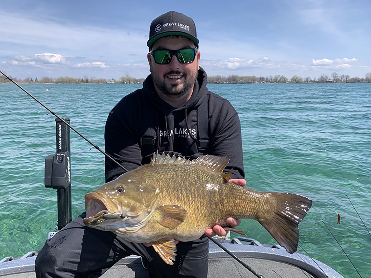 Great Lakes Finesse 2-1/10 in Floating Snack Craw - view number 4
