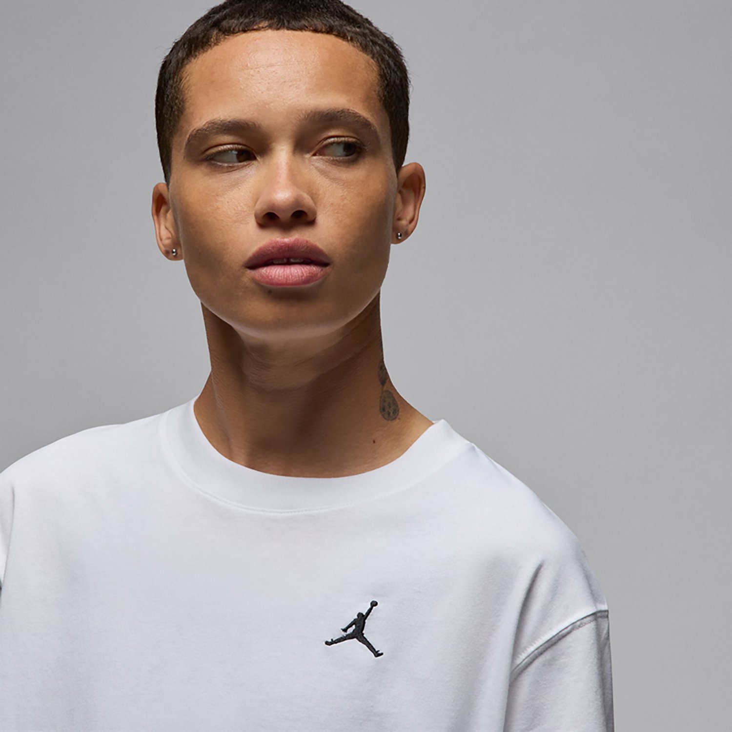 Jordan Women's Essential Core 23 T-shirt - view number 4