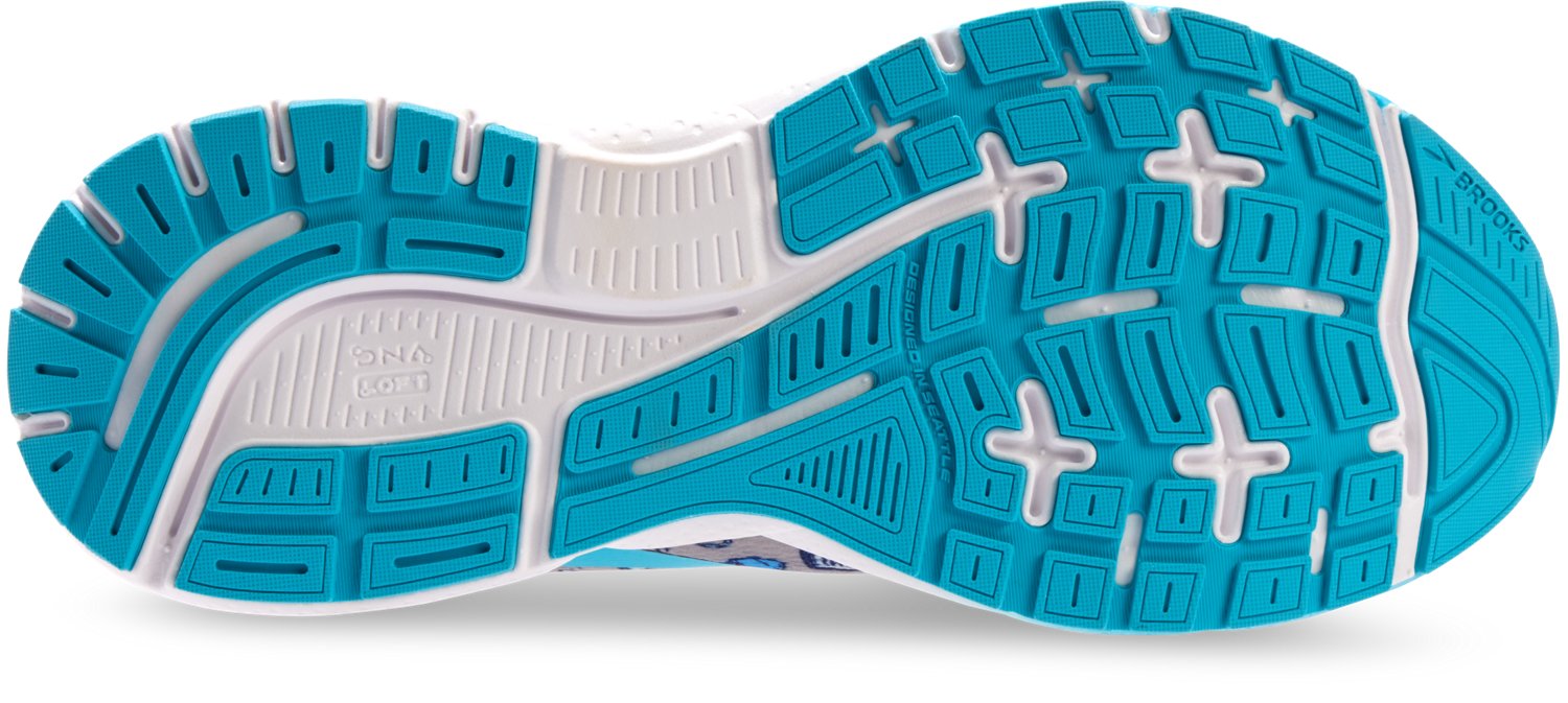 Brooks Women's Trace 4 Hero Running Shoes - view number 4