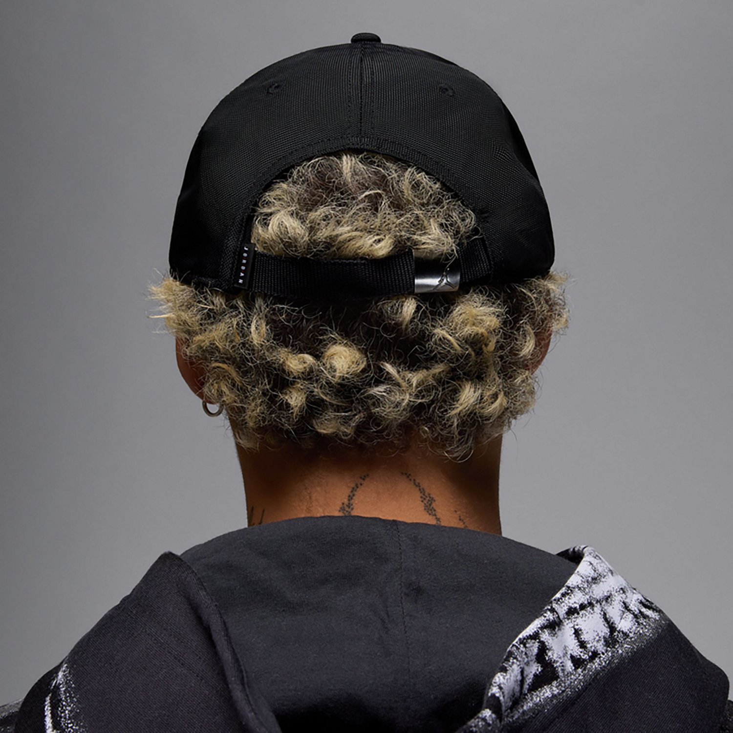 Jordan Adults' Structured Metal Jumpman Hat - view number 2