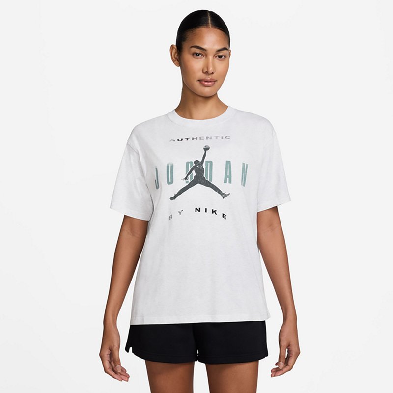Jordan Women's Flight Short Sleeve Graphic T-shirt