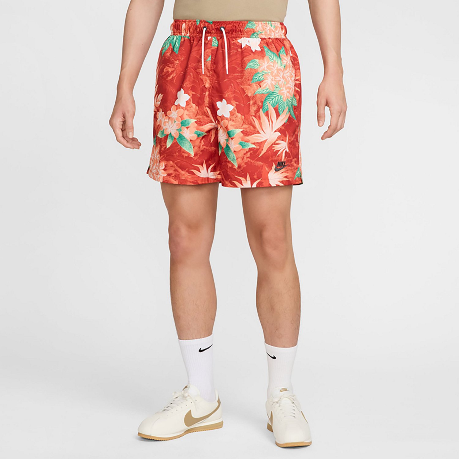 Nike Men's Club Flow Shorts 6 in