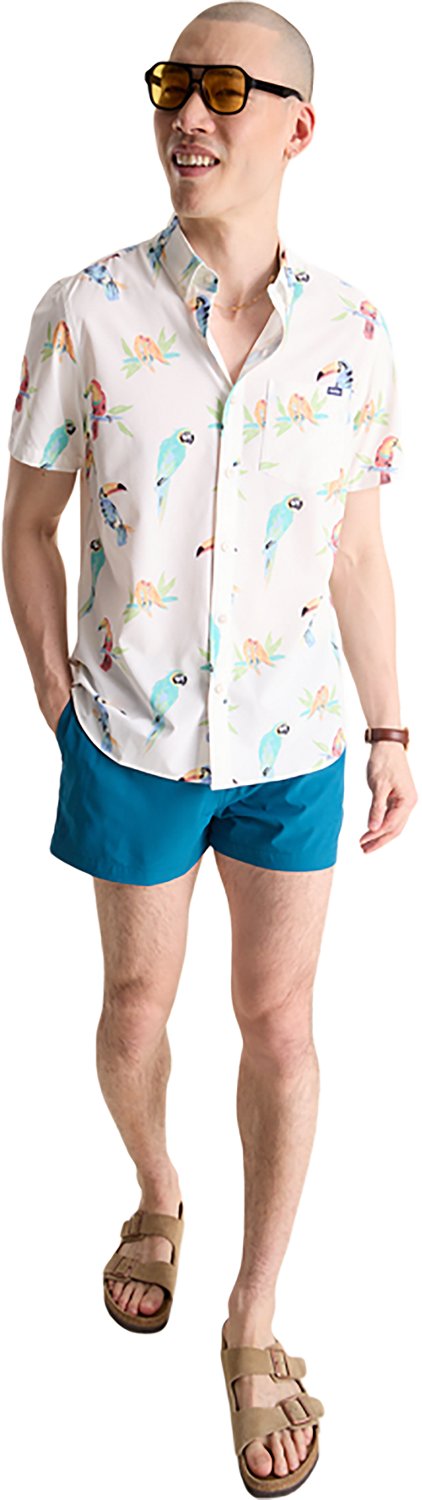 Chubbies Men's The Dude Where's Macaw Performance Friday Shirt - view number 5