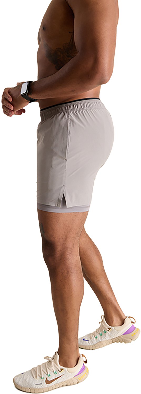 Chubbies Men's The Gray Decembers Ultimate Training Shorts 5.5 in                                                                - view number 4