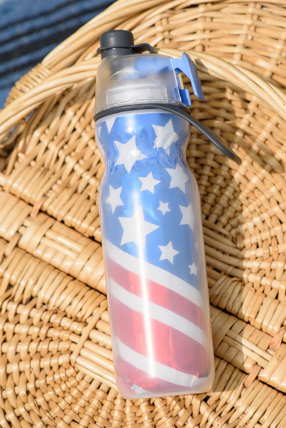 O2 COOL Mist N Sip Patriotic 20 oz Water Bottle - view number 5