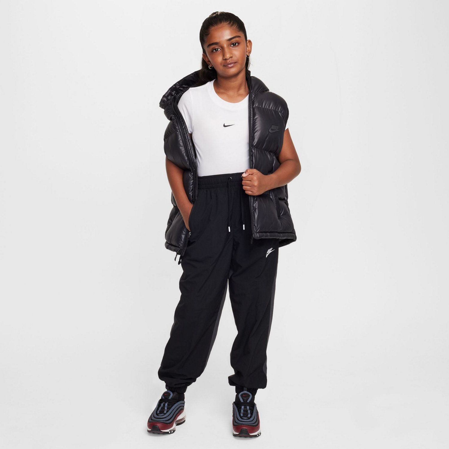 Nike Sportswear Girls' Big Kids Cropped T-Shirt - view number 3