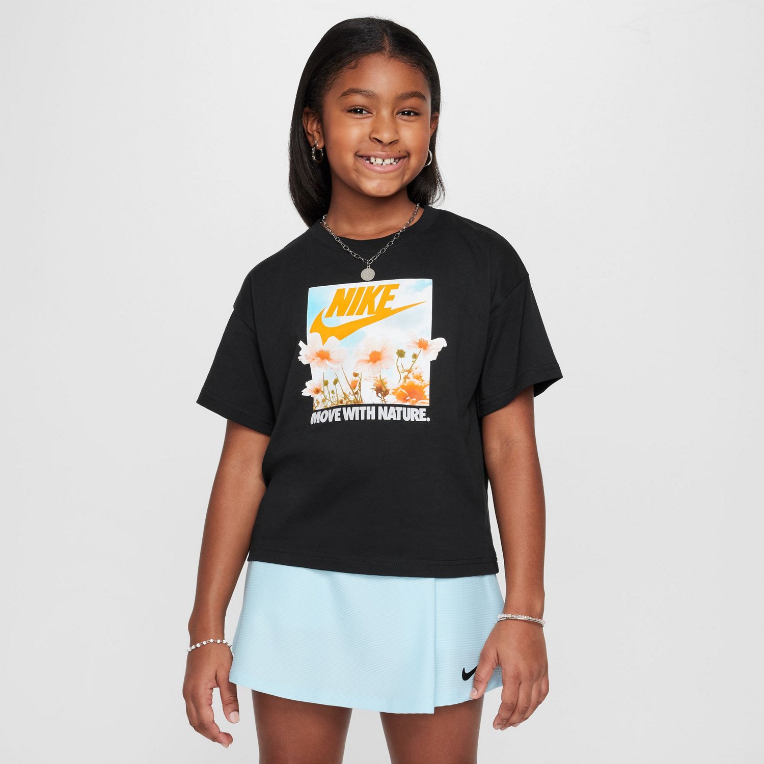 Nike Girls' Sportswear Photo T-shirt