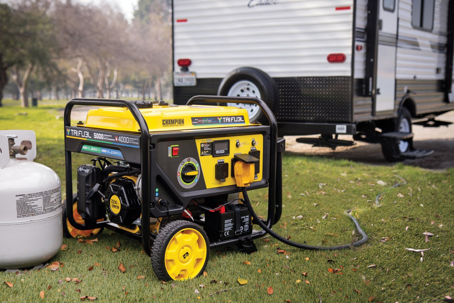 Champion Power Equipment 4,000W Electric Start Tri Fuel RV Ready Generator                                                       - view number 8