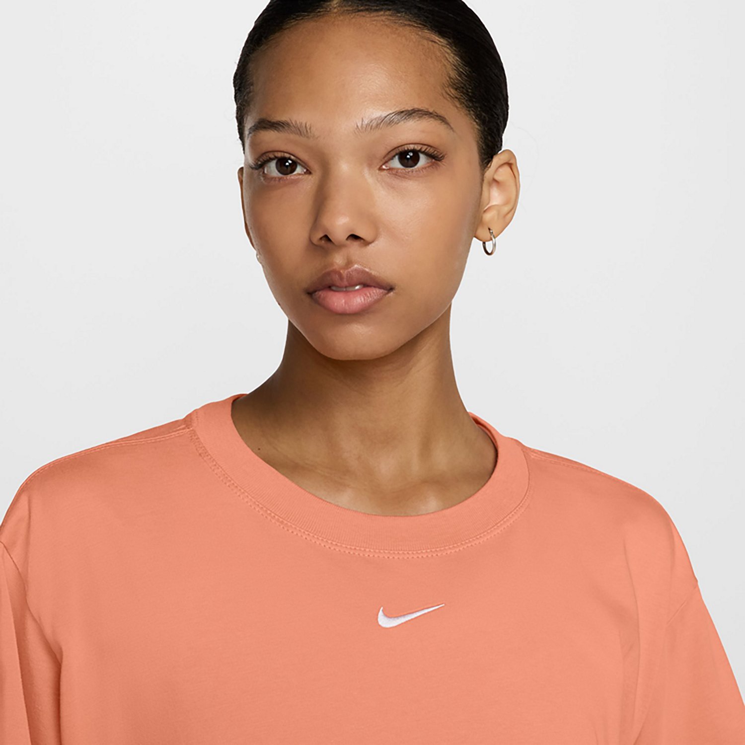 Nike Women's NSW Essential BF LBR Short Sleeve Shirt - view number 3