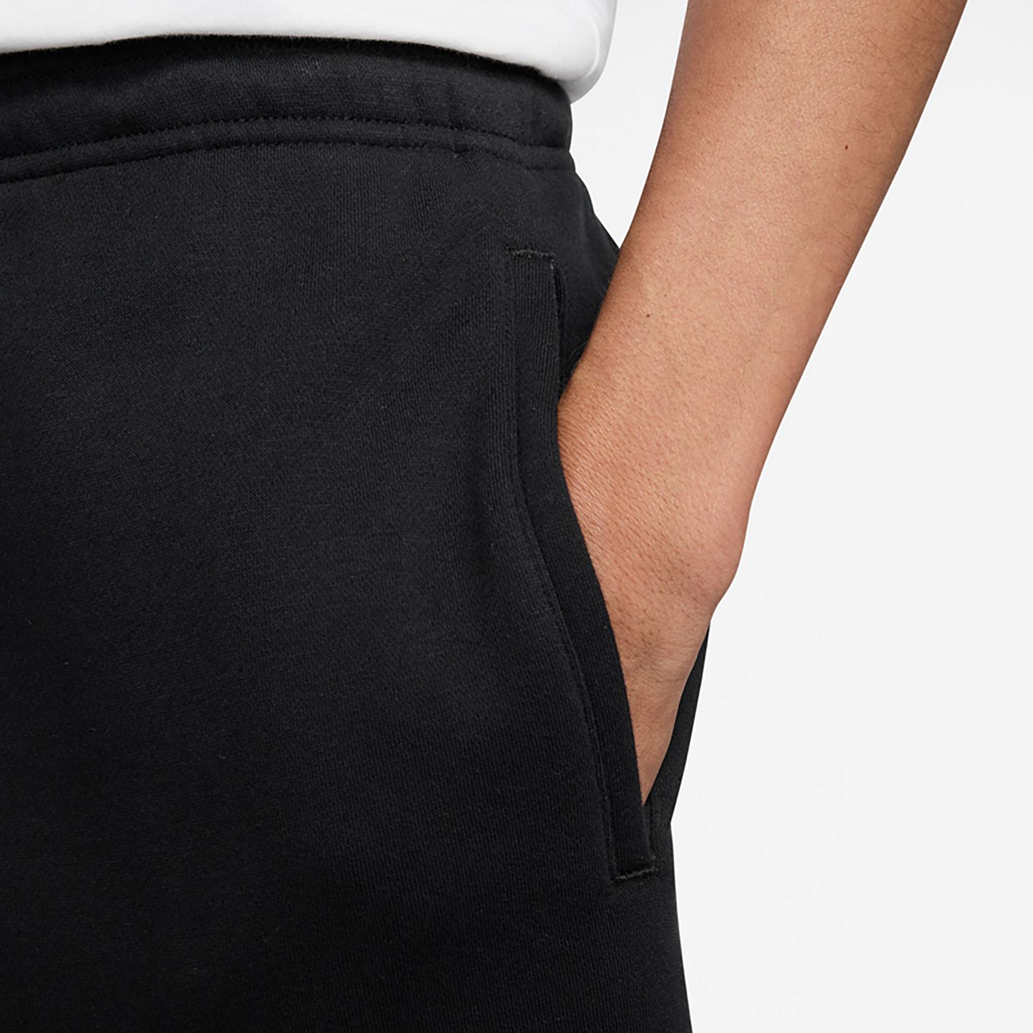 Nike Men's Club Brushed Fleece Graphic Shorts 7 in. - view number 4
