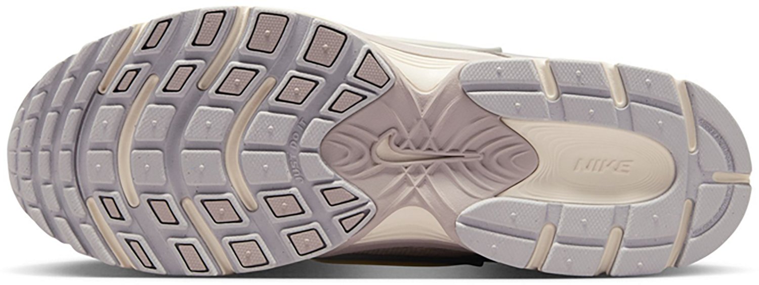 Nike Women's V5 Runner Running Shoes - view number 6