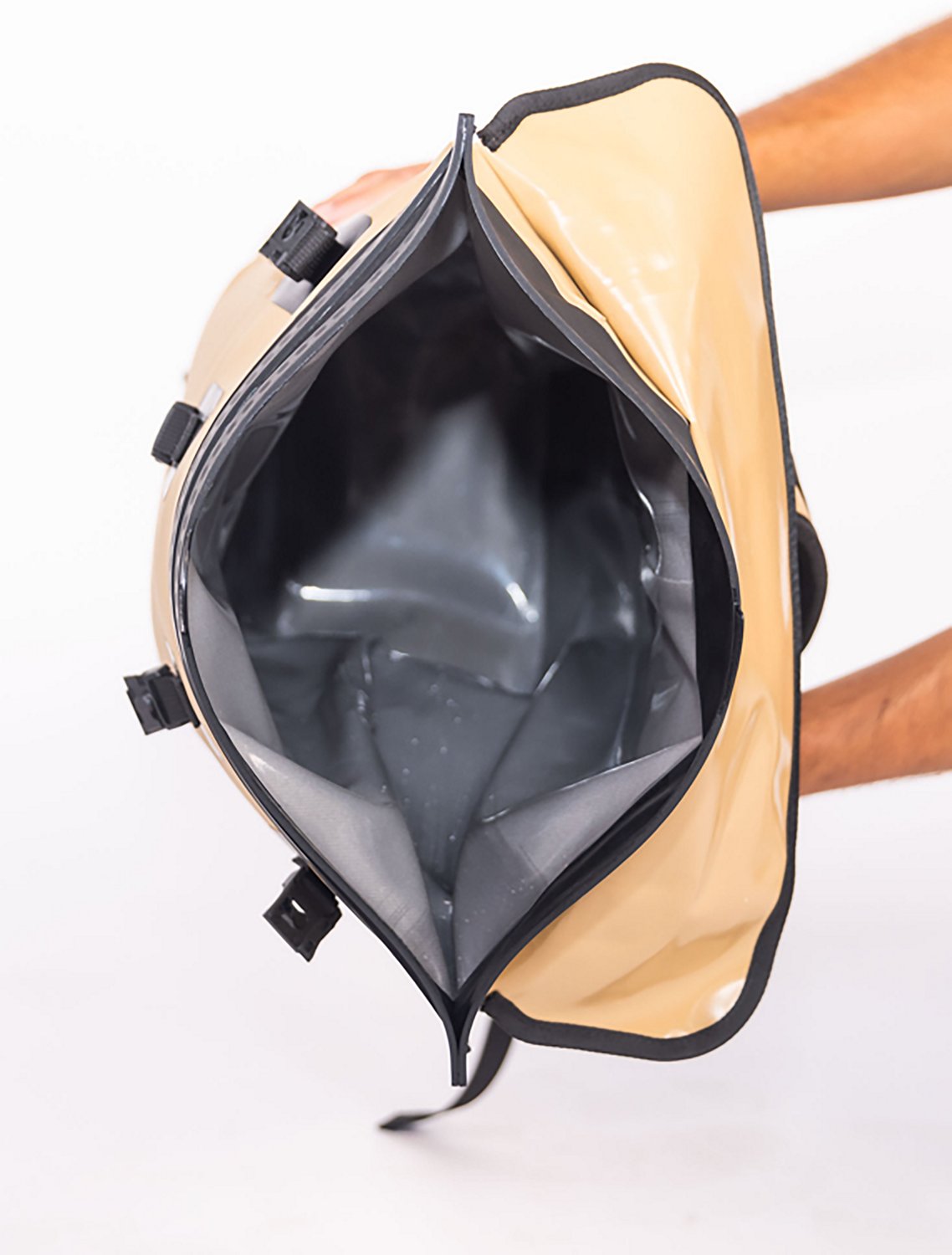 Dry Pocket MagnaGuard Auto-Sealing Floating Dry Bag and 24-Can Backpack Cooler - view number 5