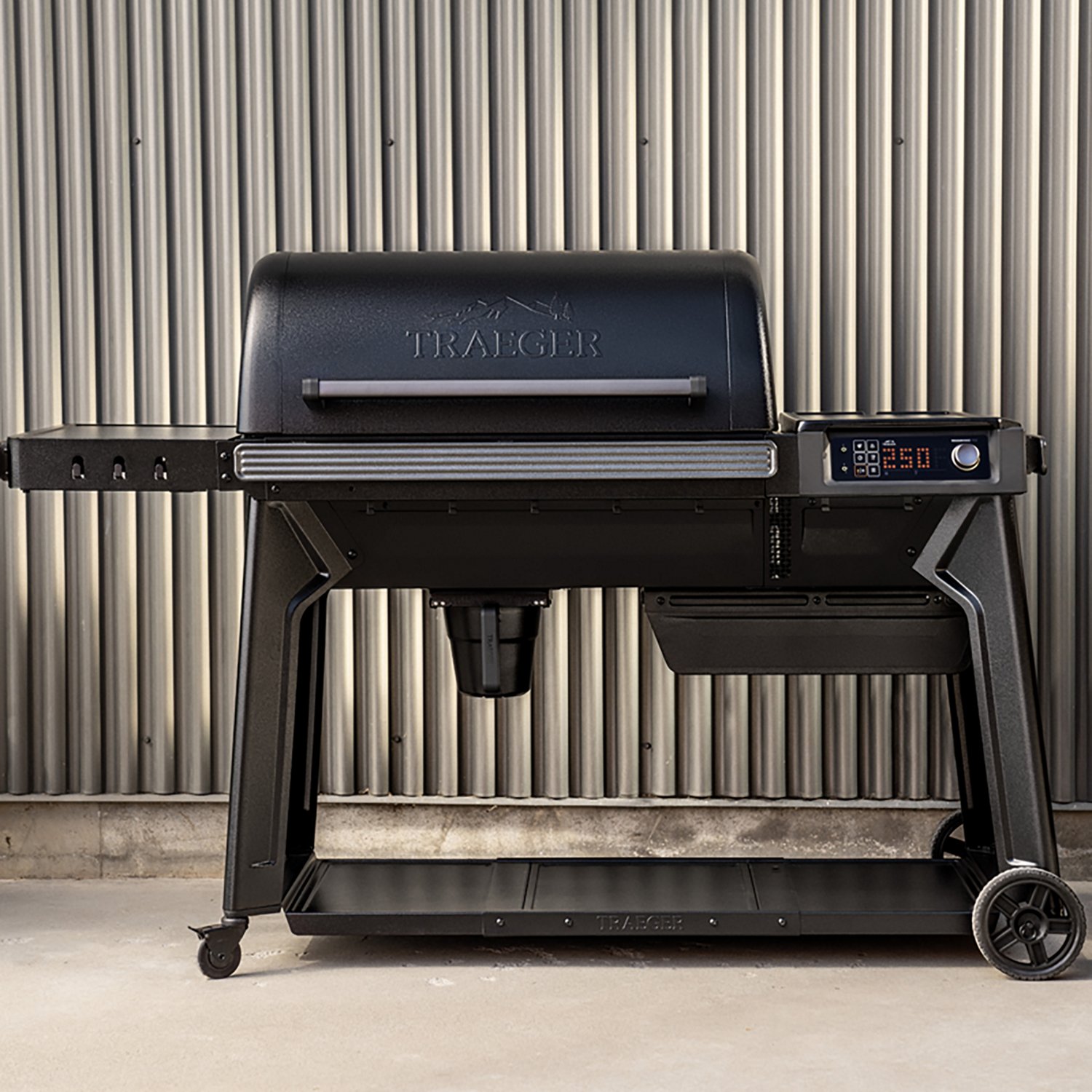 Traeger Woodridge Pro Pellet Grill                                                                                               - view number 5
