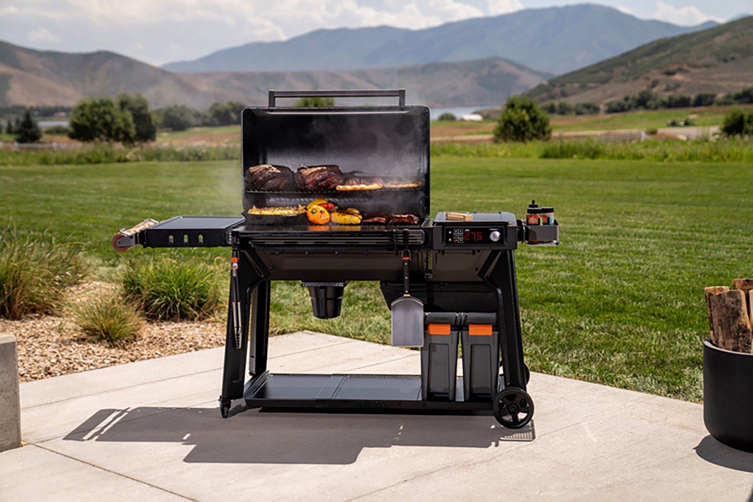 Traeger Woodridge Pro Pellet Grill                                                                                               - view number 6
