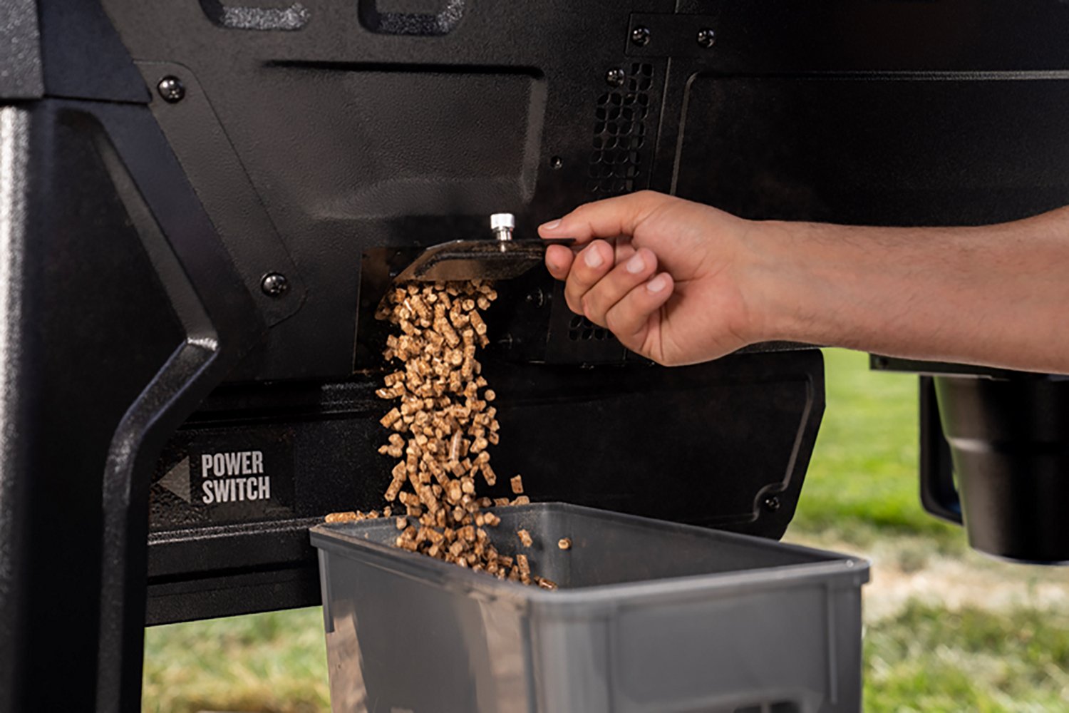 Traeger Woodridge Pro Pellet Grill                                                                                               - view number 8