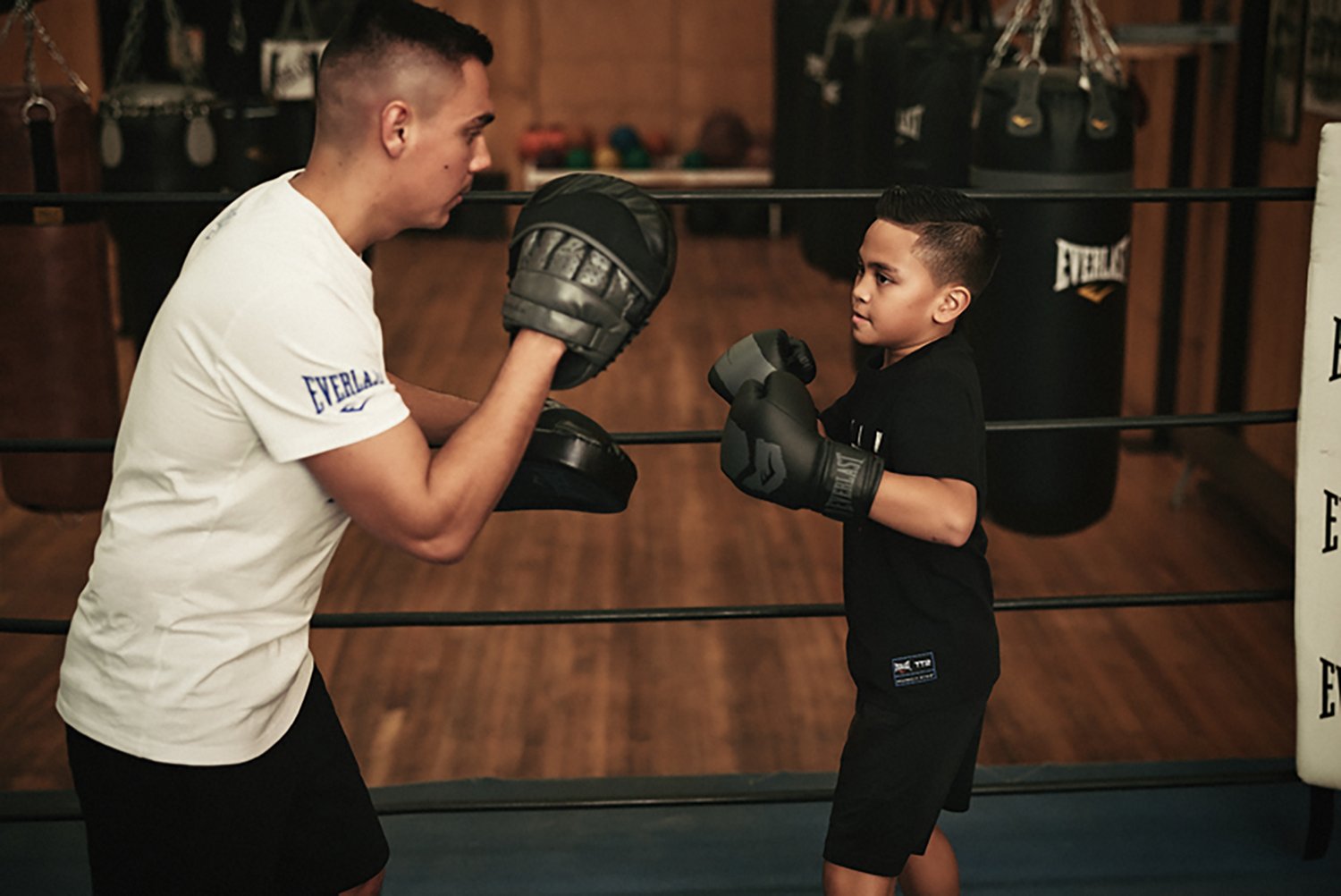 Everlast Youth Prospect Boxing Gloves - view number 2