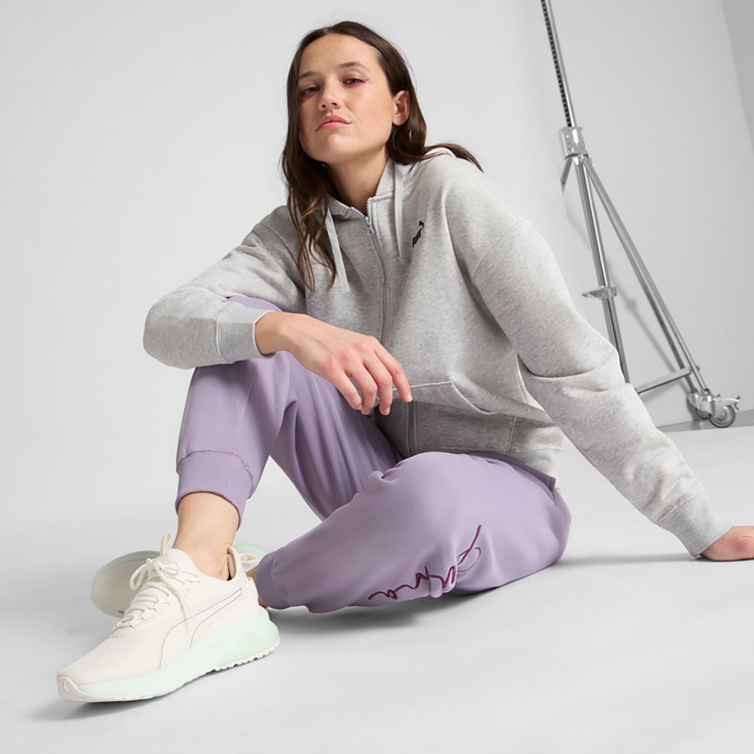 PUMA Women's Amplifier Shoes - view number 8