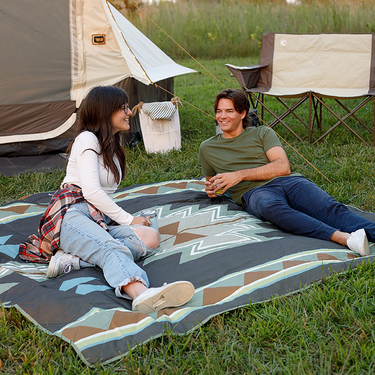 CORE Equipment Staydown Weighted Ground Blanket - view number 6