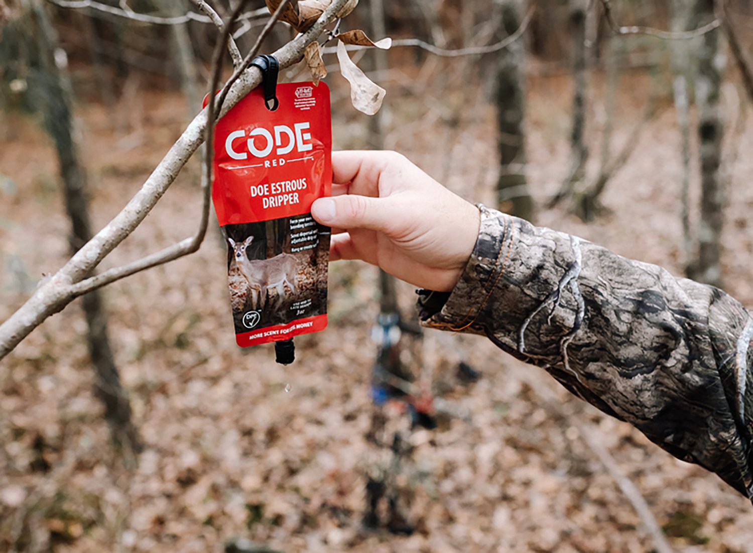 Code Blue Code Red® Doe Estrous Dripper 3 oz. Deer Scent Attractant - view number 4