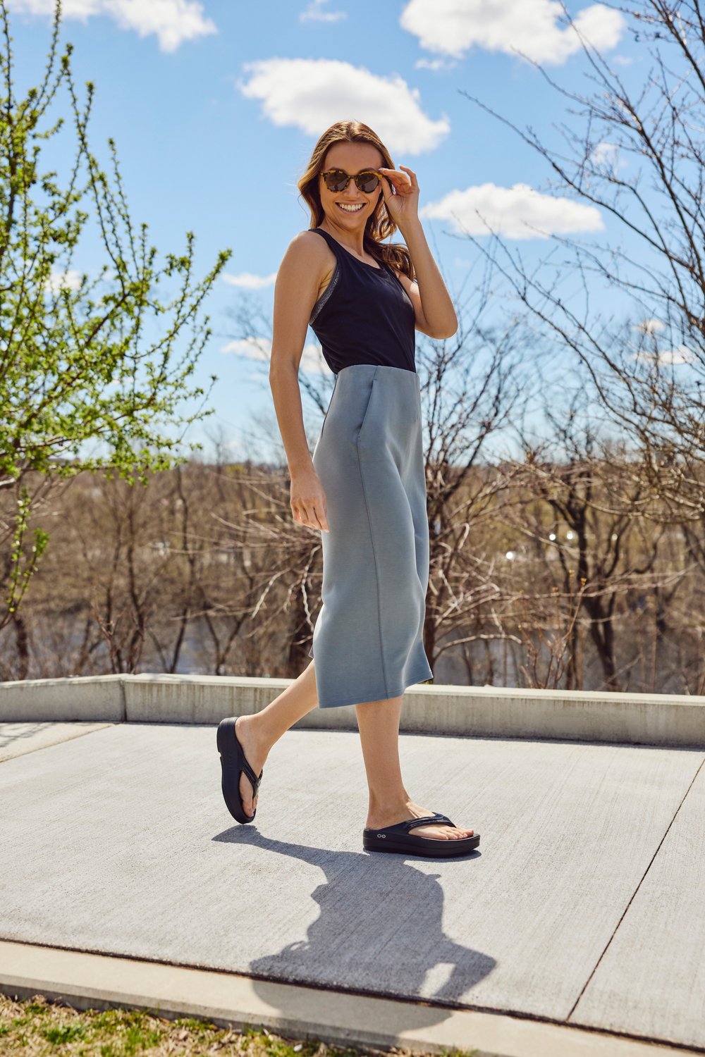OOFOS Women's Omega Sandals