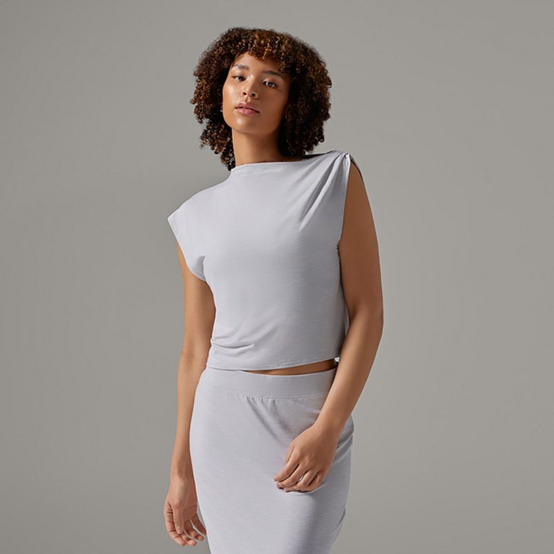 Tavi Women's Brushe…