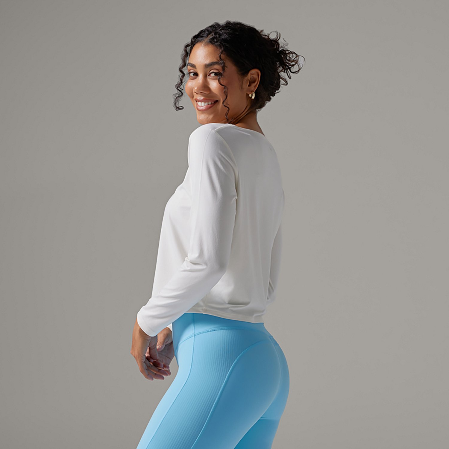 Tavi Women's Brushed Tec Knit Long Sleeve T-shirt - view number 2