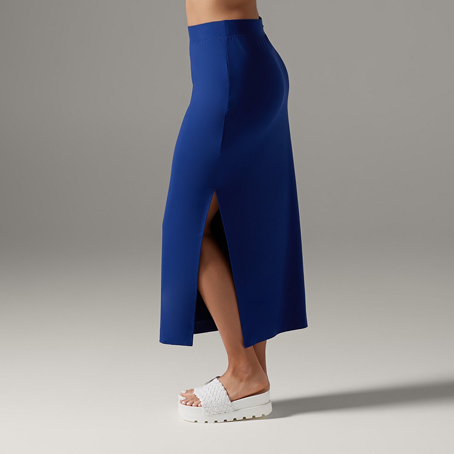 Tavi Women's Brushed Tec Knit Midi Skirt - view number 2