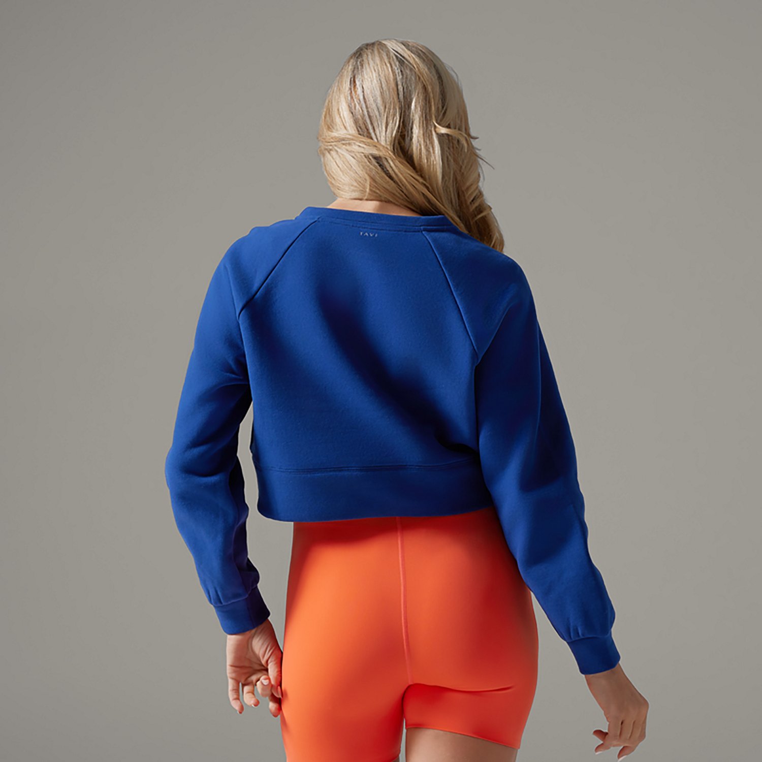 Tavi Women's Easy Breezy Sweatshirt - view number 5