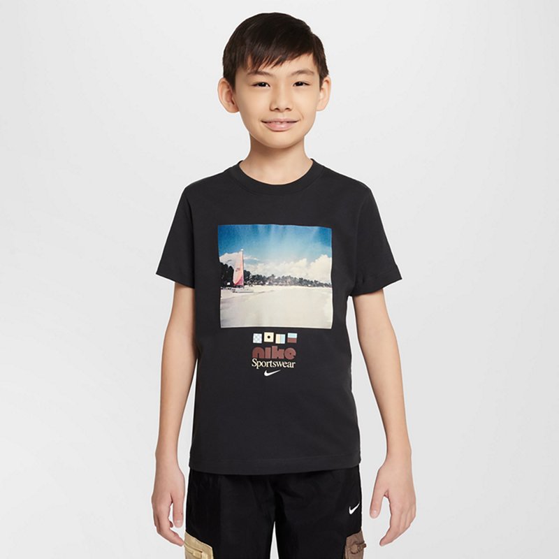 Nike Boys' Sportswe… - image