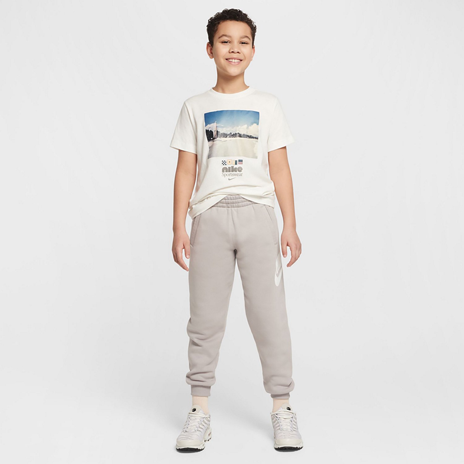 Nike Boys' Sportswear Heat Wave T-shirt - view number 6