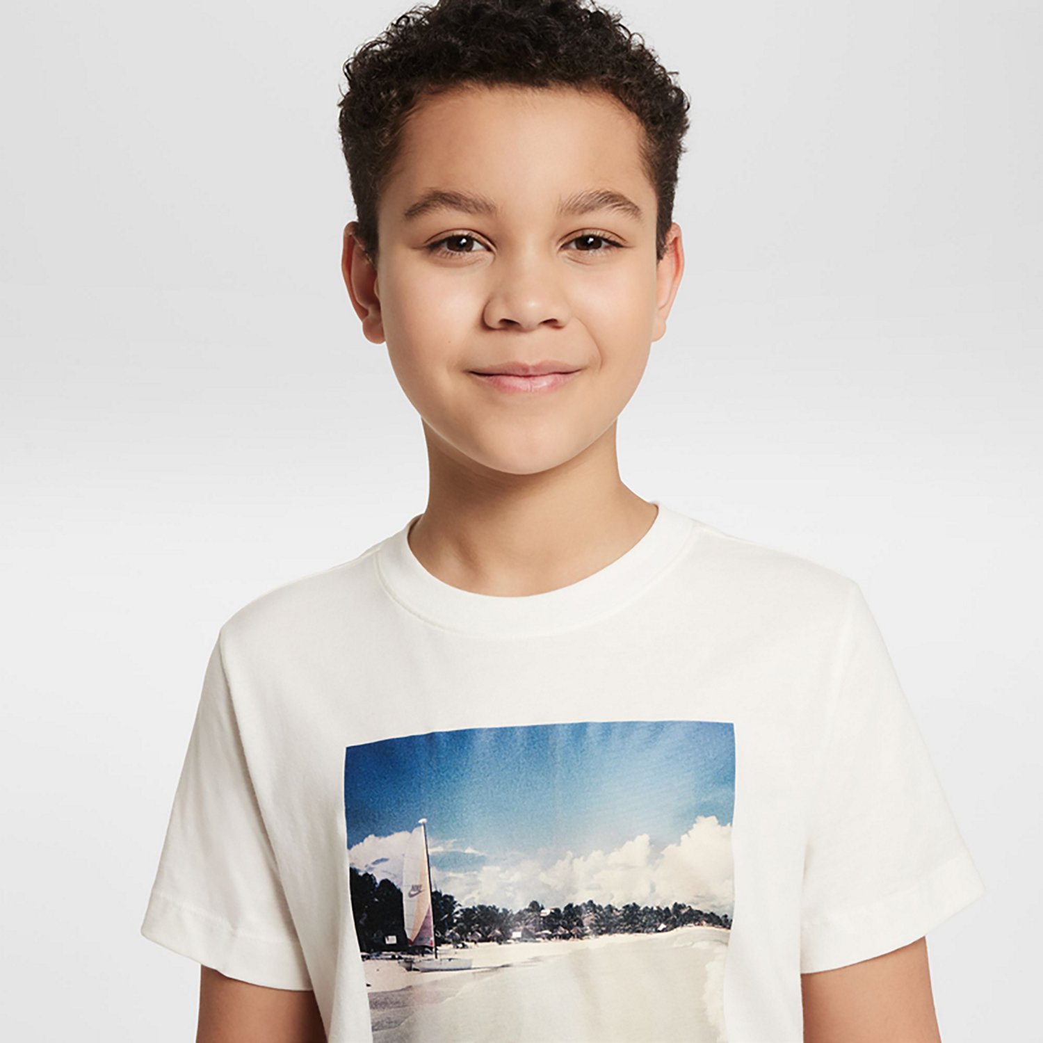 Nike Boys' Sportswear Heat Wave T-shirt - view number 3