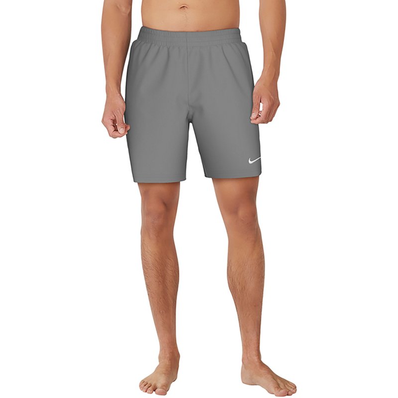 Nike Men's Solid Es…