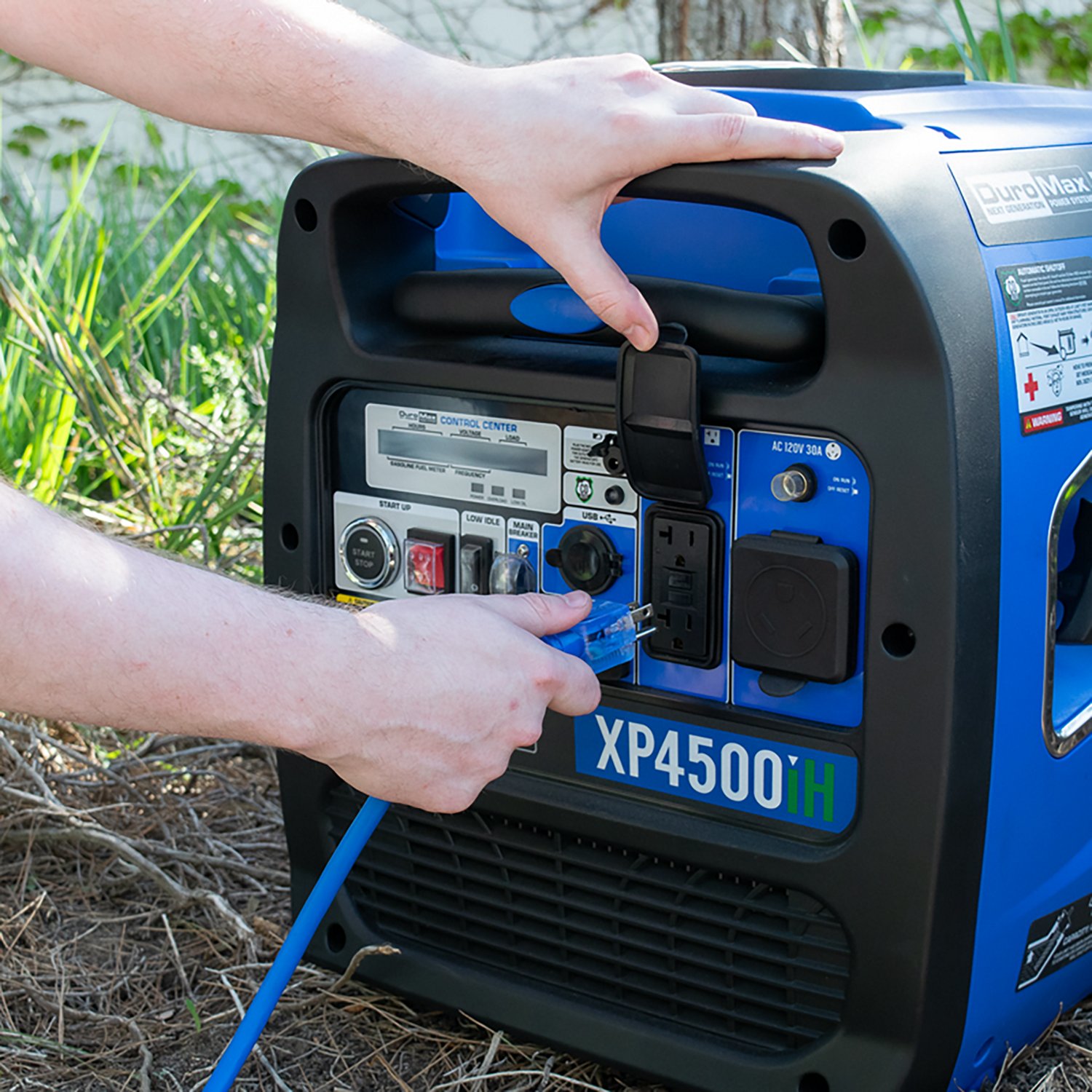 DuroMax 12025C Heavy Duty SJEOOW 25 Foot 12 Gauge Blue Triple Tap Extension Power Cord  - view number 8